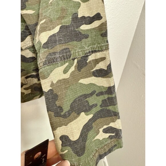 Camo Shirt/Jacket The Zig Zag Stripe Size S Green‎ Pockets Zip Up Tie Waist - Picture 8 of 12